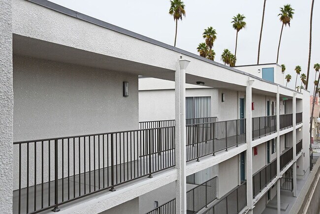 Building Photo - Windsor Court