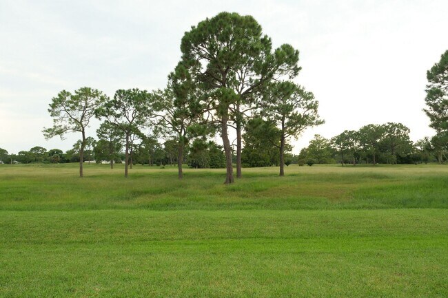 Building Photo - Lovely 2 bedroom 2 bath Condo in Audubon V...