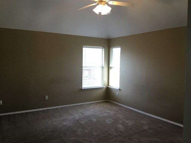 Building Photo - 4300 Brinker Ct