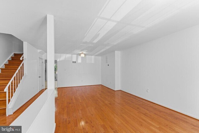Building Photo - 7428 Chummley Ct