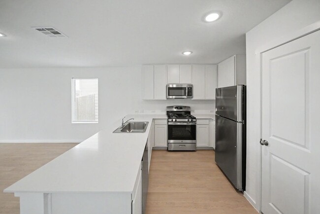 Building Photo - 4835 Daisy Blossom
