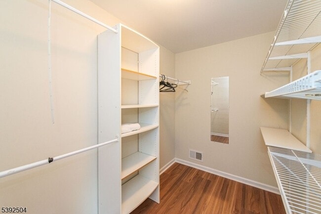 Building Photo - 36 Winding Hill Dr