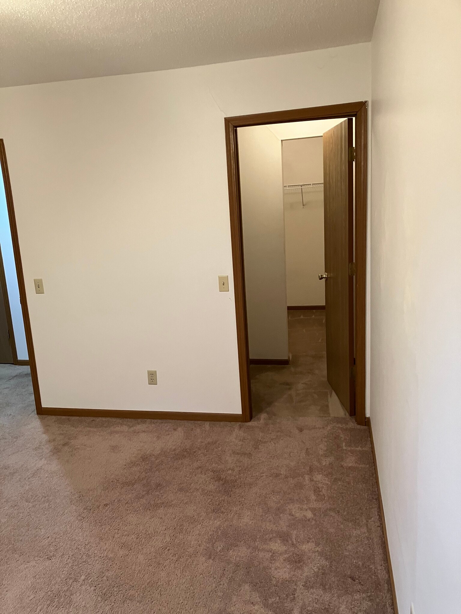 Building Photo - 3180 Cobblestone Ln