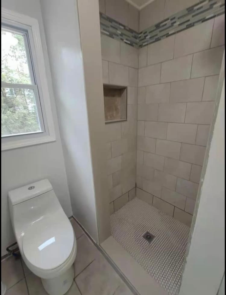 Building Photo - 700 Old Lane Rd