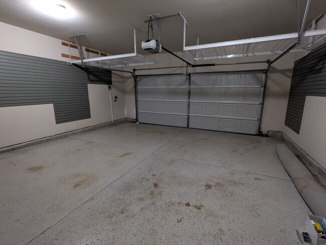 Building Photo - 209 Lovelace Ct