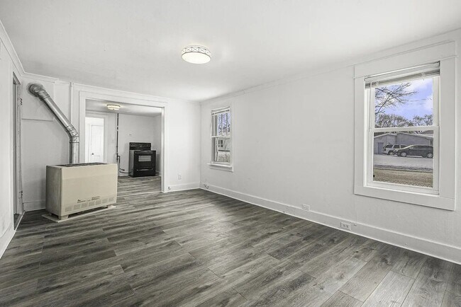 Building Photo - 1187 Langeland Ave