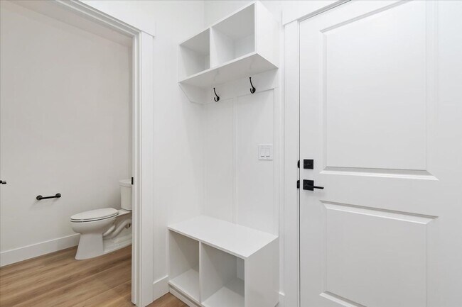 Building Photo - Brand New 3 Bed 2.5 Bath Townhouse With Many Amenities