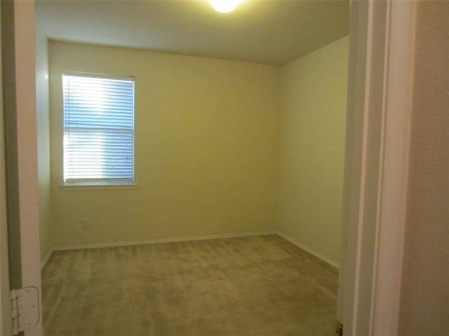 Building Photo - 2809 Hudson Crossing