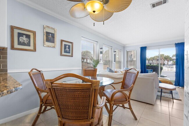 Building Photo - 300 Gulf Shore Dr