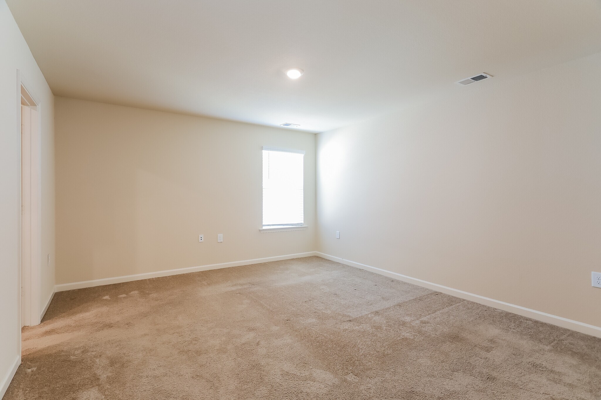 Building Photo - 275 Smith Glen Dr