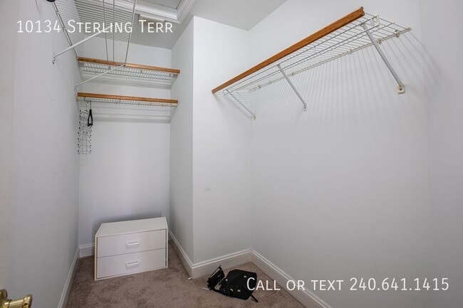 Building Photo - 10134 Sterling Terrace