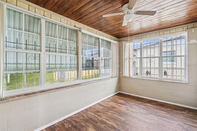 Building Photo - 912 Inchon Ct