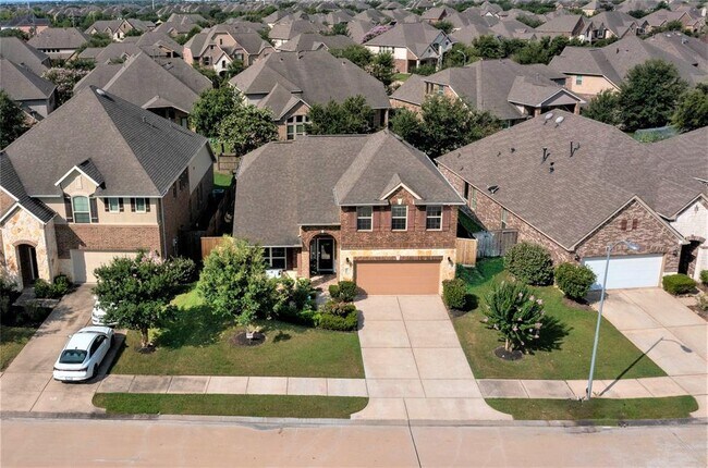 Building Photo - 28511 Pleasant Forest Dr