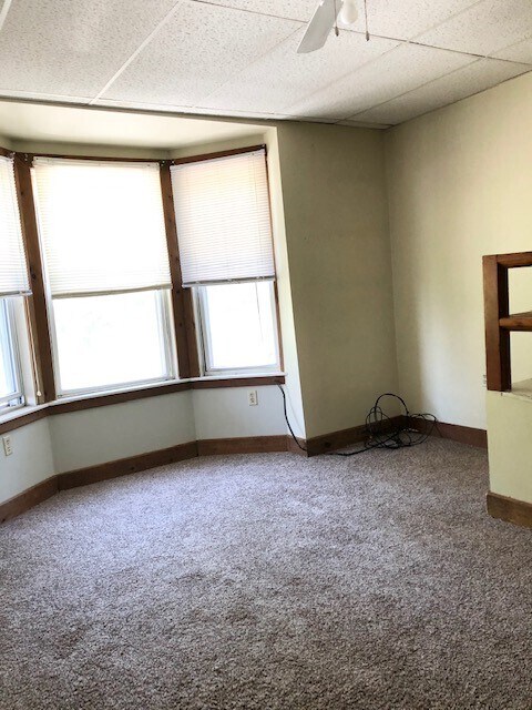 Building Photo - 1502 Centre Ave