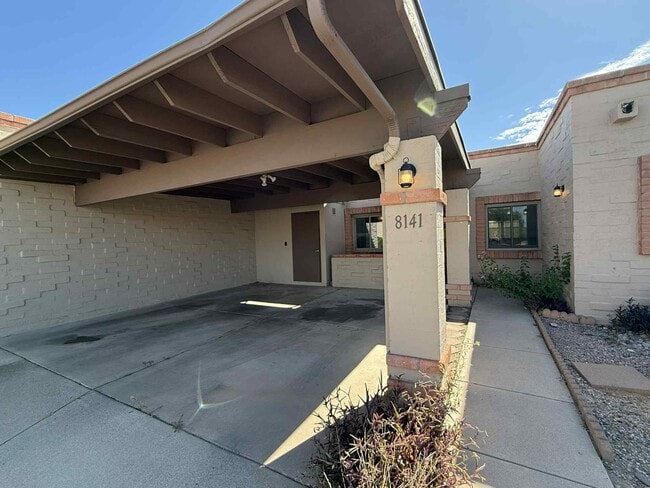 Building Photo - 8141 E Daniella Cir