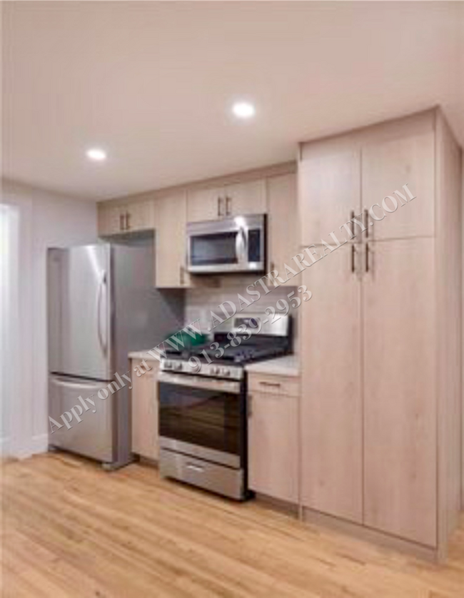 Building Photo - Beautiful Ranch Home in Mission Near Everything-Available NOW!!