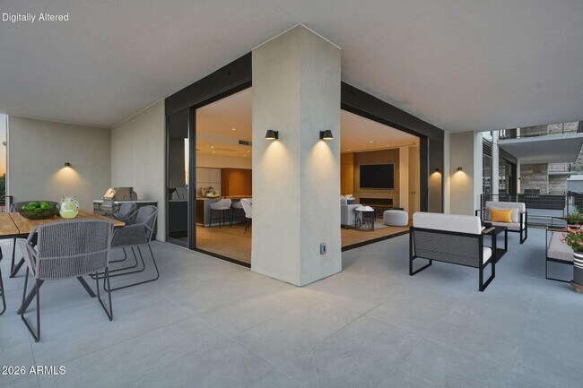 Building Photo - 4849 N Camelback Rdg Dr