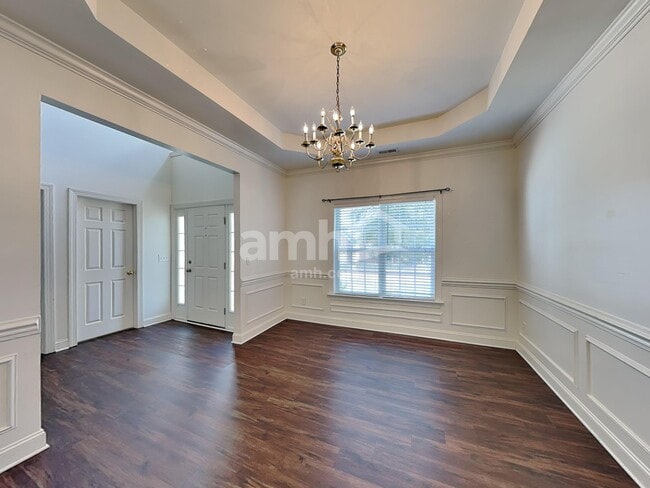 Building Photo - 2016 Sentinel Dr