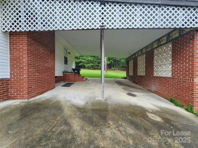 Building Photo - 12719 Cottonville Rd