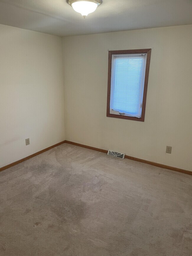 Building Photo - 2087 Colony Ct