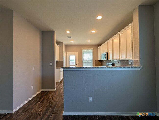 Building Photo - 357 Autumn Blaze
