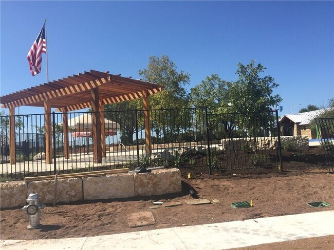 Building Photo - 801 Melda St