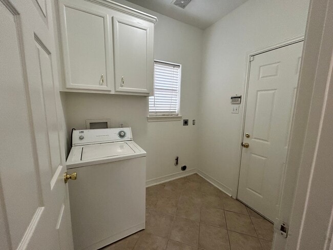 Building Photo - 1419 Miller Ave