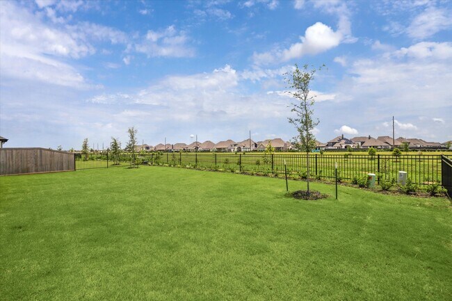 Building Photo - 407 May Meadow Ln