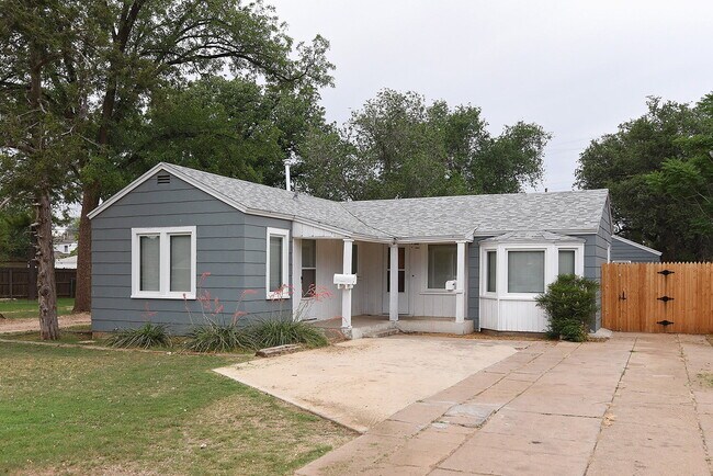 Primary Photo - "Charming Retreat: Cozy 2-Bed, 1-Bath Gem ...