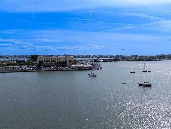 Building Photo - 10th FLR 2B/2BA Waterfront with Panoramic Intercoastal Views in 55+ Community