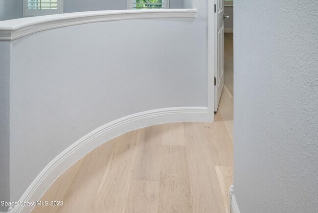 Building Photo - 1310 Lara Cir