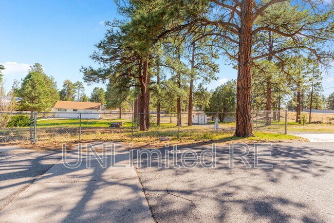 Building Photo - 5750 E Jeremy Ln