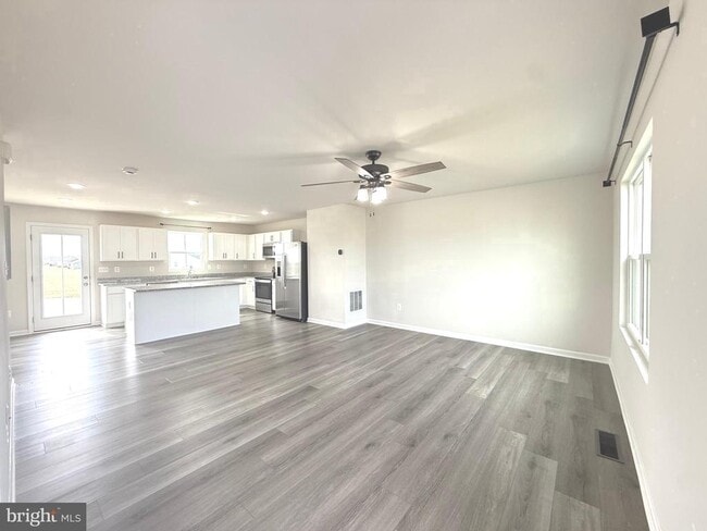 Building Photo - 365 Otero Ln