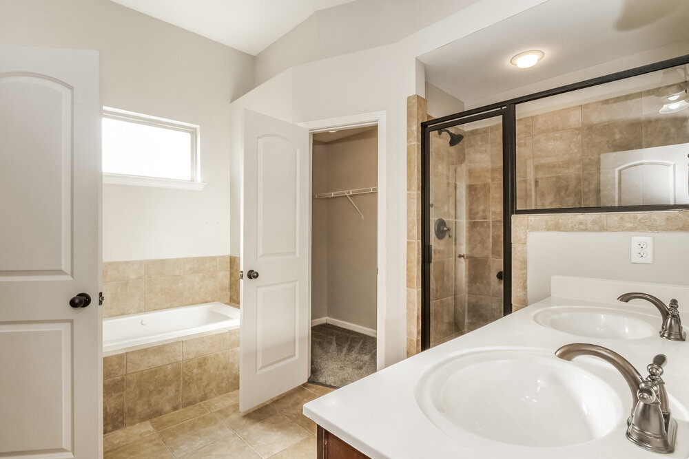 Building Photo - 45 Green Hills Dr