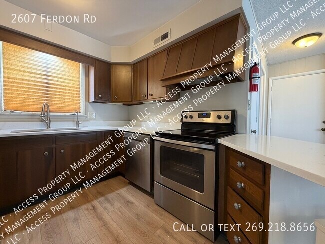 Building Photo - 2607 Ferdon Rd