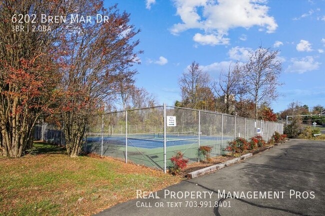 Building Photo - 6202 Bren Mar Dr