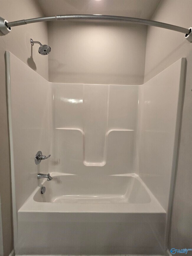 Building Photo - 120 Pomelo St