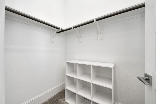Building Photo - 8119 Messina Mount Dr