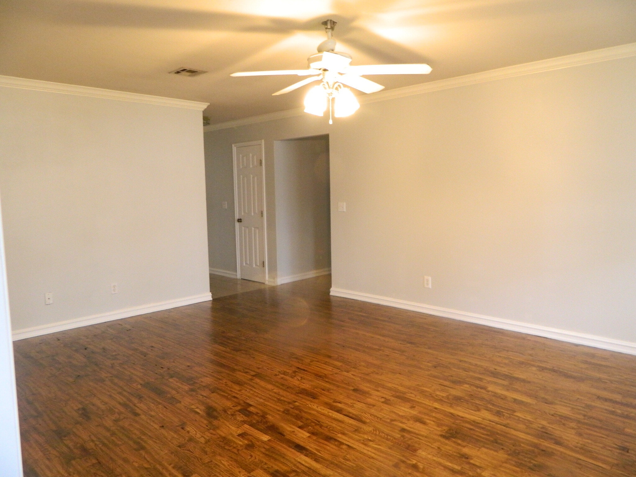 Building Photo - 1113 W South St