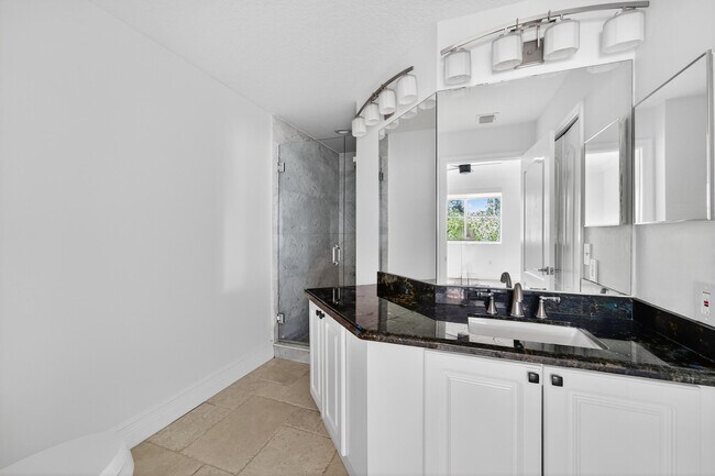 Building Photo - 11015 Legacy Ln