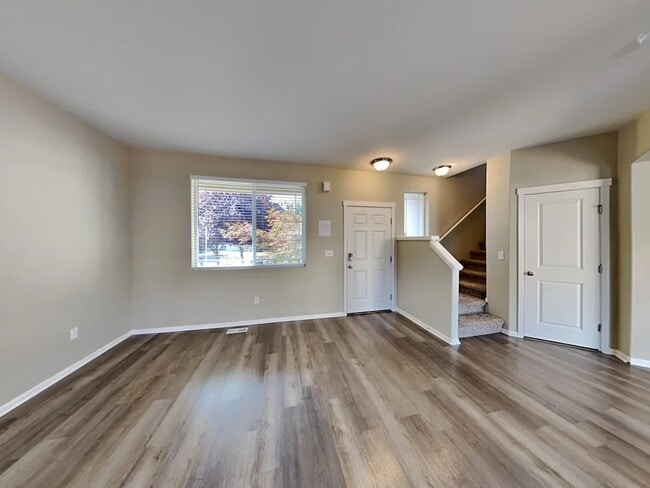 Building Photo - 2018 198th St E