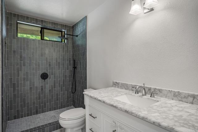 Building Photo - 737 N Alda Dr