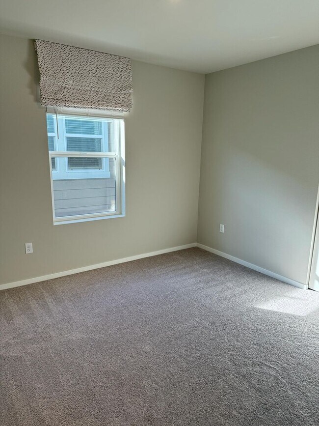 Building Photo - The Birkdale – 3 Bed / 3 Bath | 1,760 sq. ...