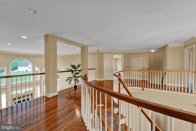 Building Photo - 19 Meadowlark Dr