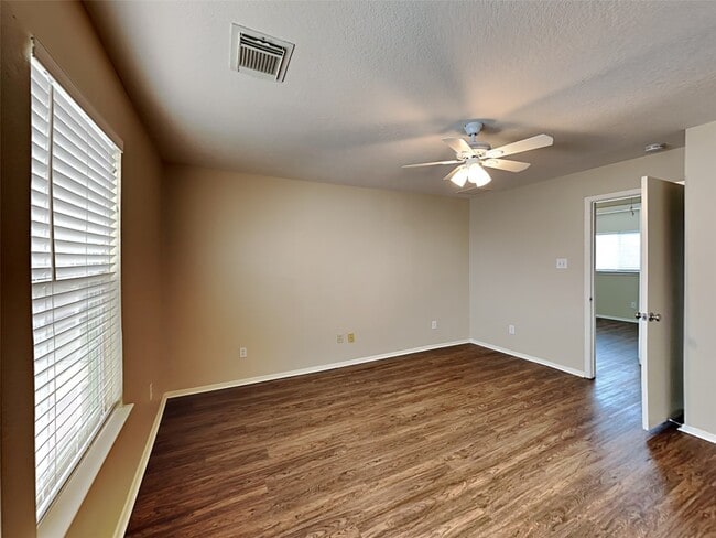 Building Photo - 20534 Patriot Park Ln