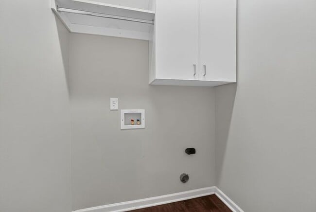 Building Photo - Unique Centennial Townhome