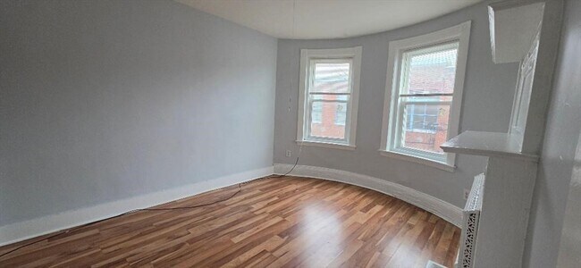 Building Photo - 15A Linden St