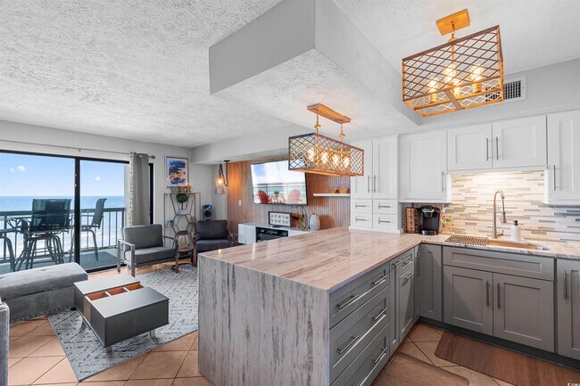 Building Photo - 2609 S Ocean Blvd