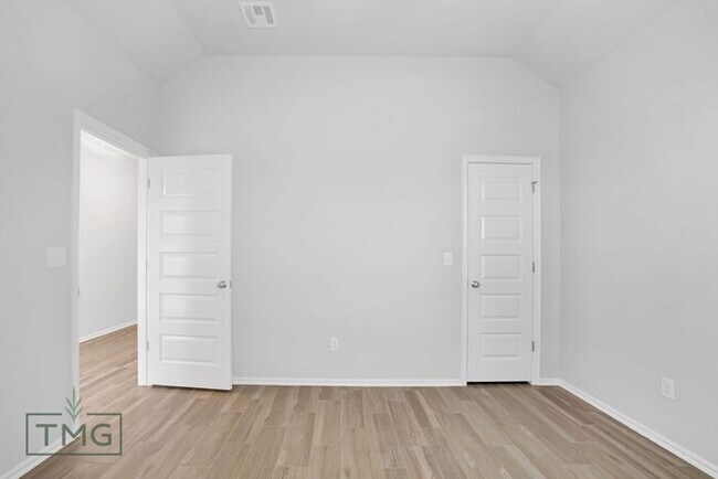 Building Photo - Owasso Dream Home! New Construction! Encla...