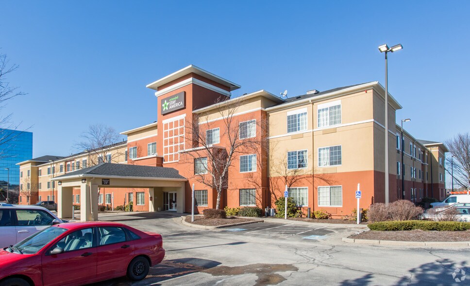 Furnished Studio Waltham 52 4th Ave Waltham MA 02451 Apartment Finder